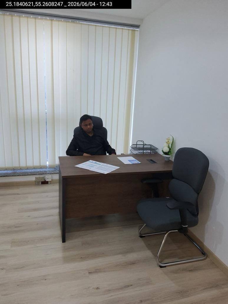 Wady Alshjrt office team at work, Business Bay Dubai